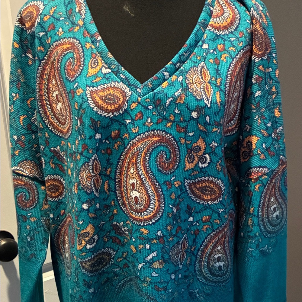 Pullover top